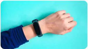 Fitbit Not Tracking Steps Accurately? How to Calibrate and Fix